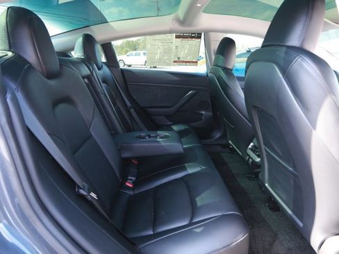 Used 2023 Tesla Model 3 Standard Range image 25