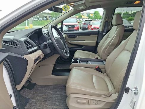 Certified 2024 Honda Odyssey EX-L image 9
