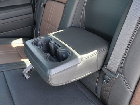Used 2024 Chevrolet Silverado 1500 High Country w/ High Country Premium Package AWD/4WD image 21