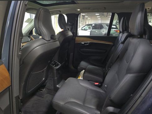 Used 2025 Volvo XC90 T8 Plus w/ Protection Package Premier image 17