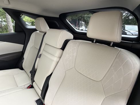 Used 2024 Lexus RX 350 FWD w/ Convenience Package image 32