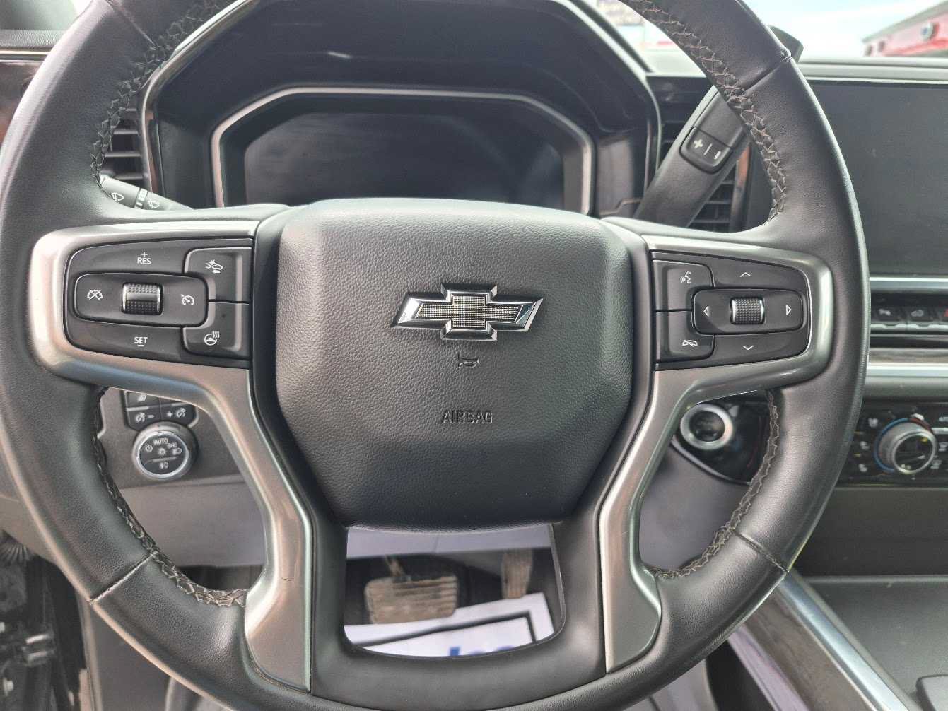 Used 2024 Chevrolet Silverado 2500 LTZ w/ LTZ Plus Package AWD/4WD image 18