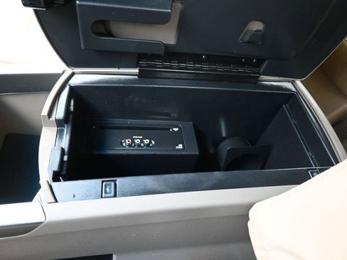 Used 2011 Nissan Armada Platinum w/ 2nd Row Captain Seat Pkg image 23