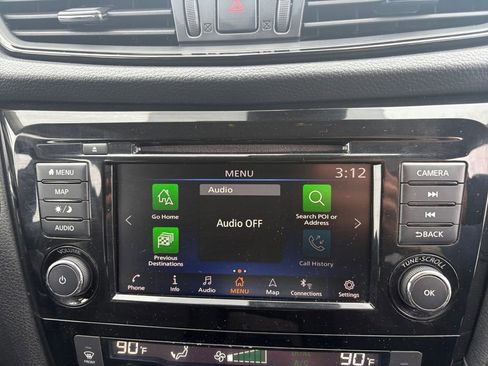 Used 2019 Nissan Rogue SV w/ Premium Package image 28