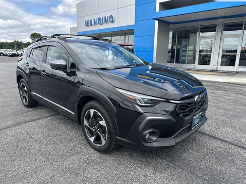 Used 2024 Subaru Crosstrek 2.5i Limited AWD/4WD image 2
