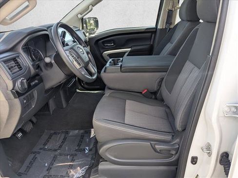 Used 2024 Nissan Titan SV AWD/4WD image 14