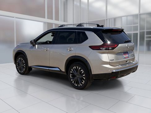 New 2026 Nissan Rogue Platinum w/ Platinum Premium Package AWD/4WD image 4