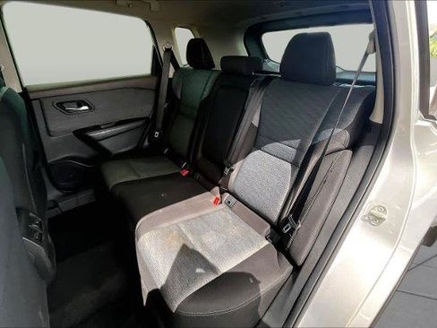 Certified 2023 Nissan Rogue SV FWD image 19