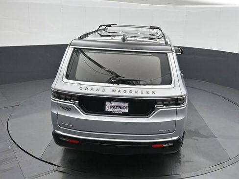 Used 2022 Jeep Grand Wagoneer Series III w/ HD Trailer Tow Package AWD/4WD image 35