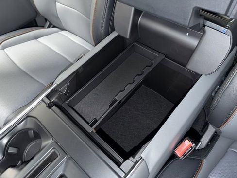 New 2025 Ford F150 Lariat w/ Equipment Group 502A High image 21