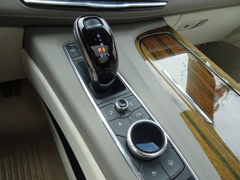 Used 2023 Cadillac Escalade Sport Platinum image 29