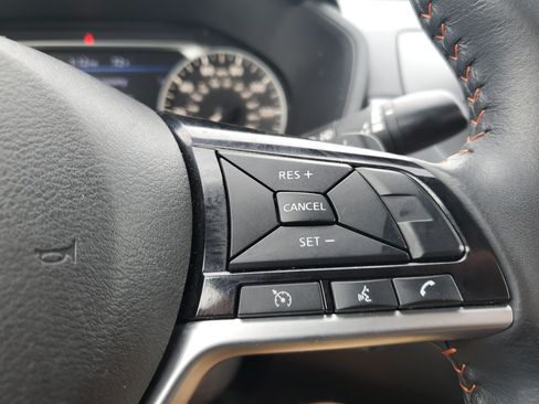 Used 2023 Nissan Altima 2.5 SR FWD image 27