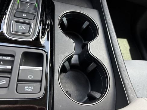 Used 2025 Honda Pilot EX-L image 38