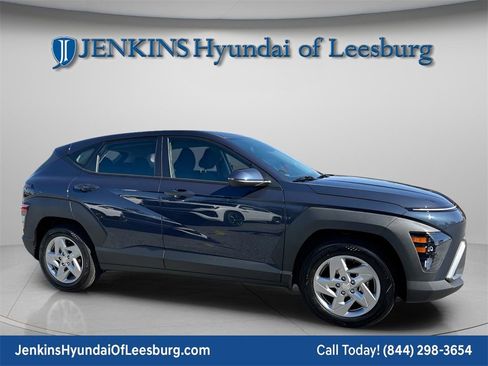 New 2026 Hyundai Kona SE image 2