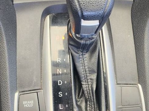 Used 2018 Honda Civic EX image 32