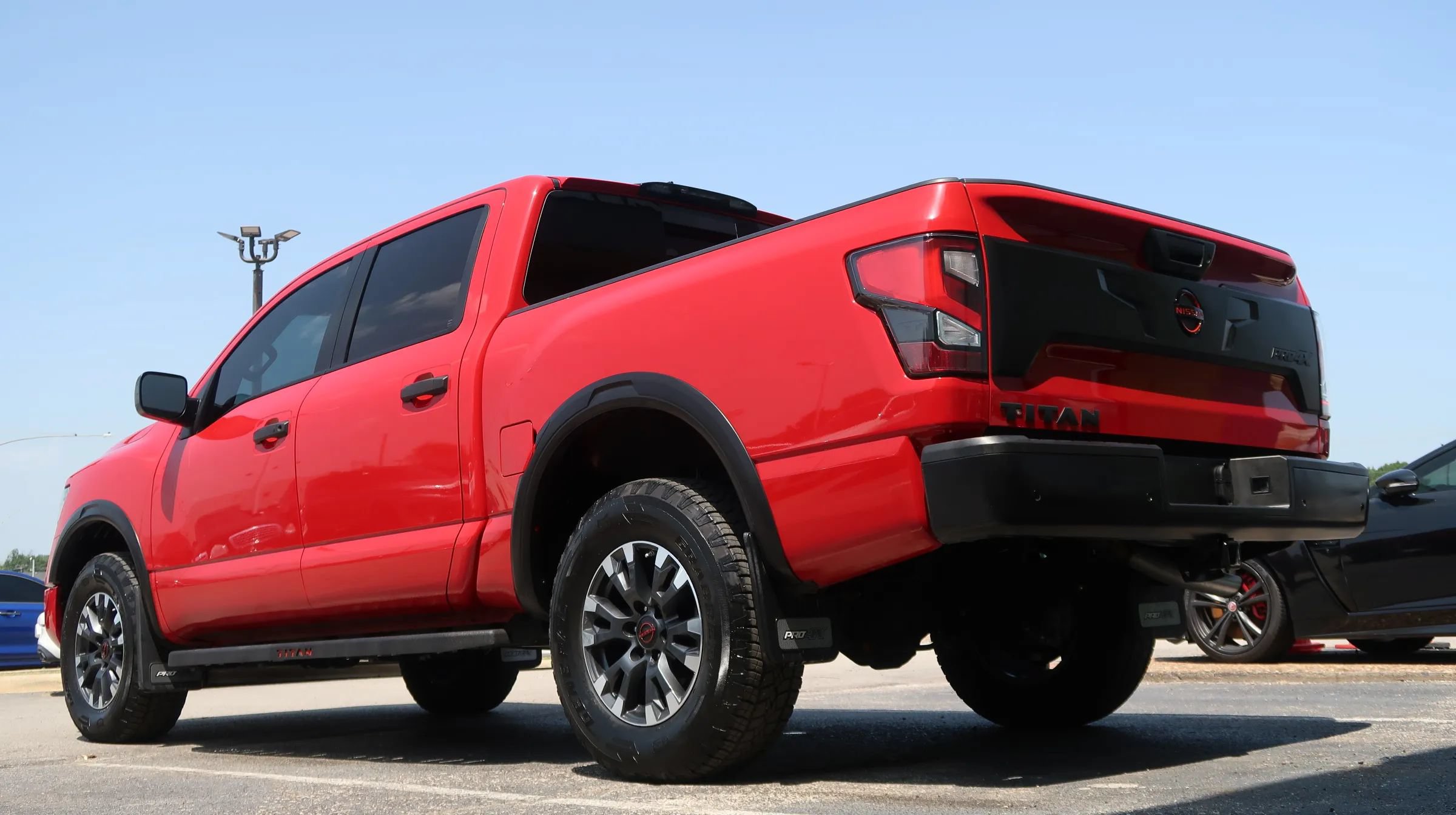 Used 2024 Nissan Titan PRO-4X w/ Off Road Protection Package AWD/4WD image 13