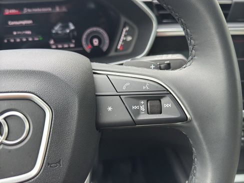 Used 2025 Audi Q3 2.0T Premium Plus w/ Premium Plus Package image 17