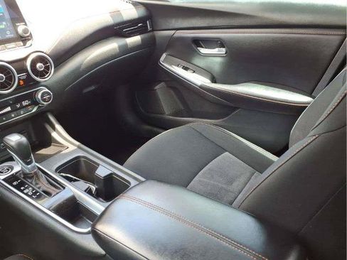 Certified 2024 Nissan Sentra SR FWD image 13