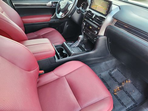 Used 2023 Lexus GX 460 Luxury image 16