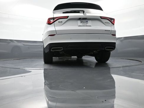 Used 2023 Acura MDX SH-AWD w/ Technology Package image 32