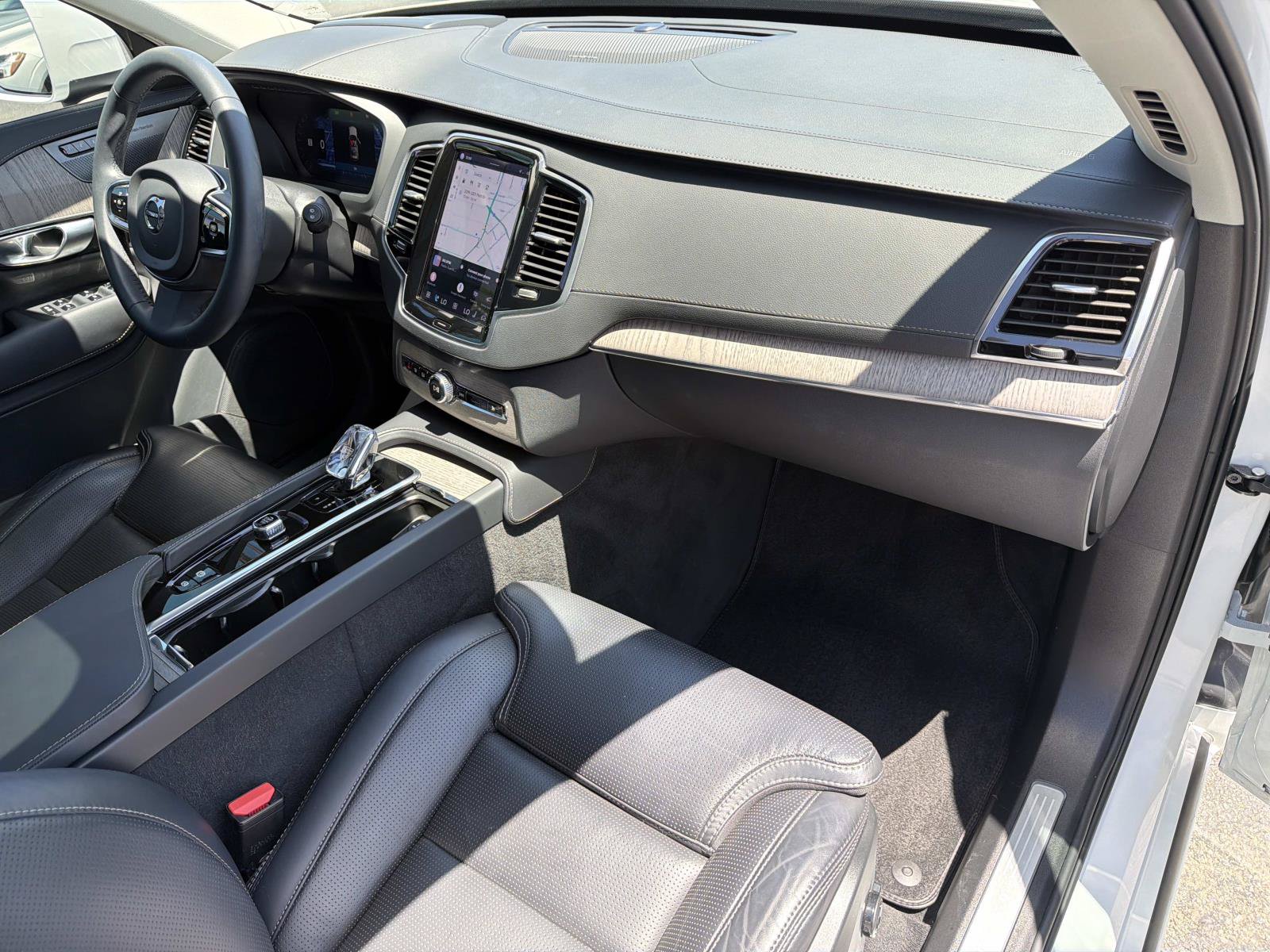 Certified 2024 Volvo XC90 B6 Ultimate AWD/4WD image 27