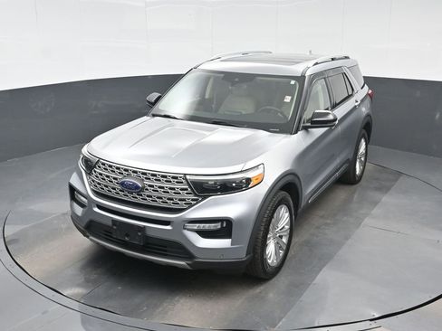Used 2020 Ford Explorer Limited w/ Class III Trailer Tow Package AWD/4WD image 16