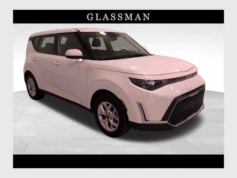 Certified 2023 Kia Soul S image 1