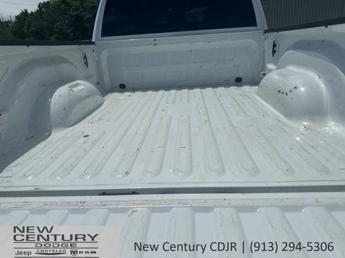 Used 2024 RAM 2500 Big Horn AWD/4WD image 5