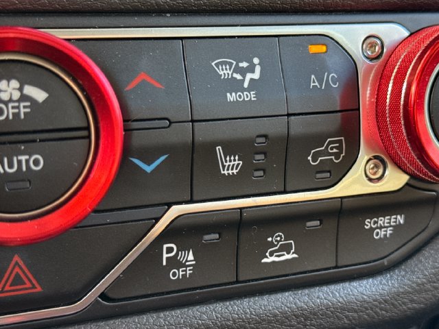 Used 2024 Jeep Wrangler Unlimited Sport AWD/4WD image 34