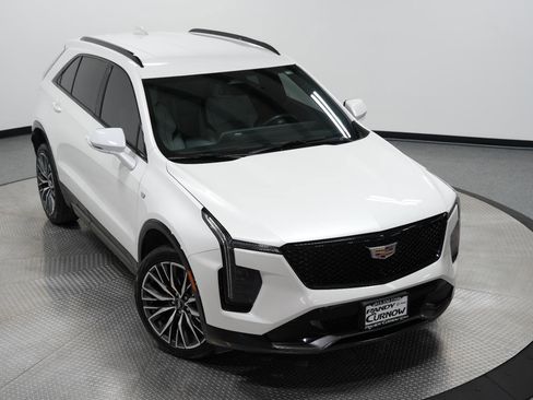 Used 2024 Cadillac XT4 Sport image 46