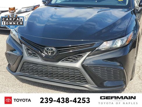 Certified 2021 Toyota Camry SE image 13