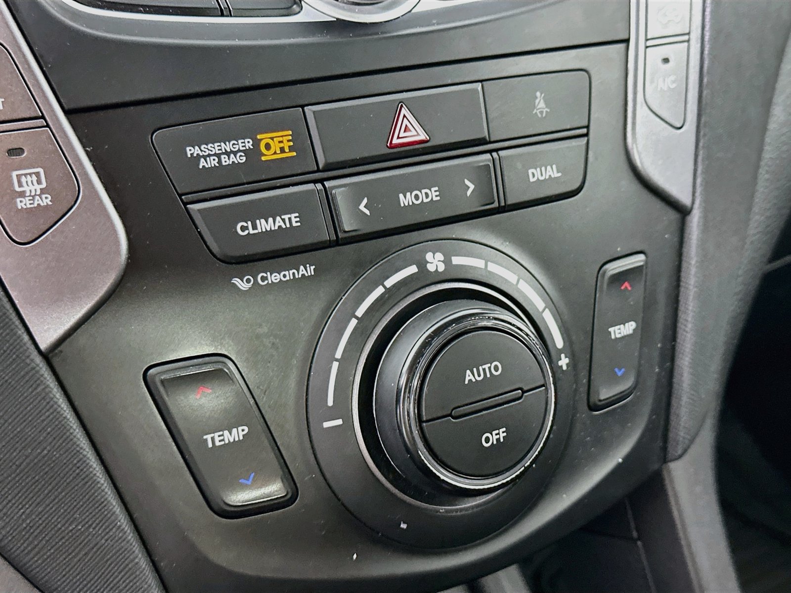 Used 2014 Hyundai Santa Fe Sport 2.0T w/ Navigation Package 06 FWD image 16