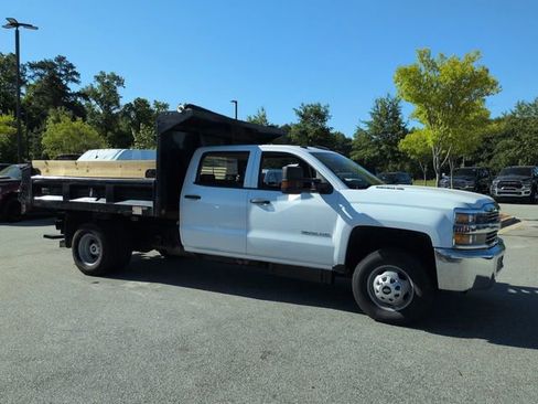Used 2016 Chevrolet Silverado 3500 W/T w/ WT Convenience Package AWD/4WD image 2
