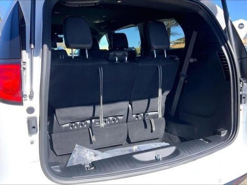 New 2026 Chrysler Voyager LX image 33