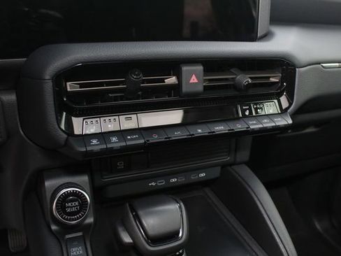 Used 2025 Toyota Land Cruiser w/ Premium Package image 17