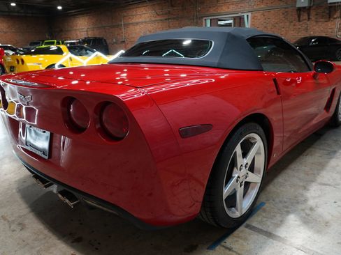 Used 2006 Chevrolet Corvette Convertible w/ Preferred Equipment Group image 17