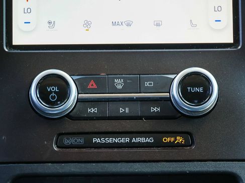 Certified 2021 Ford Edge SEL w/ Convenience Package AWD/4WD image 11