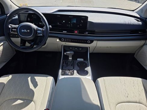 New 2026 Kia Carnival EX FWD image 25