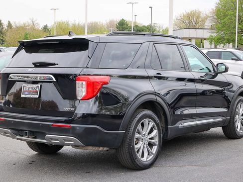 Certified 2023 Ford Explorer XLT w/ Equipment Group 202A AWD/4WD image 26