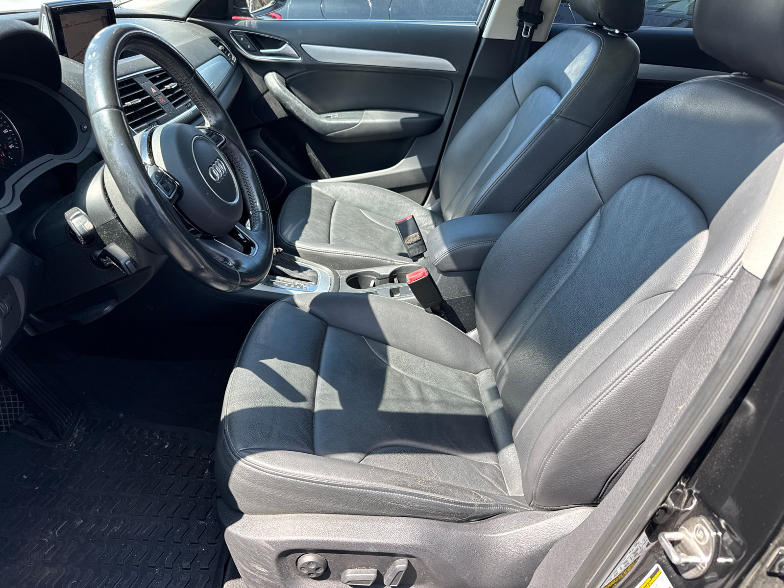 Used 2015 Audi Q3 2.0T Prestige w/ Prestige Package AWD/4WD image 11