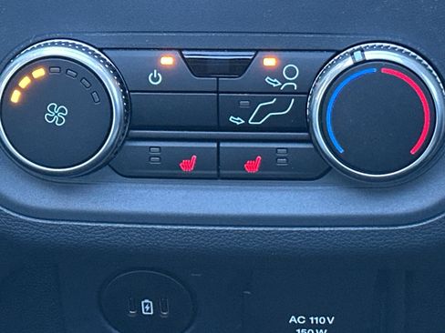 Used 2025 Ford Explorer Platinum w/ Ultimate Package image 35