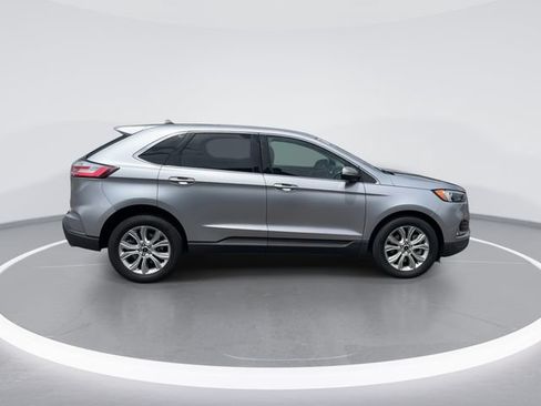 Certified 2024 Ford Edge Titanium AWD/4WD image 8