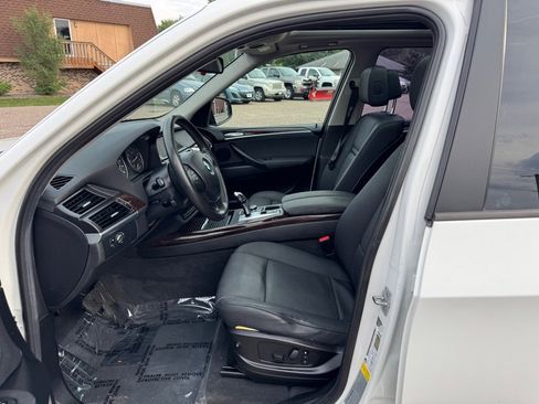 Used 2010 BMW X5 xDrive30i image 16