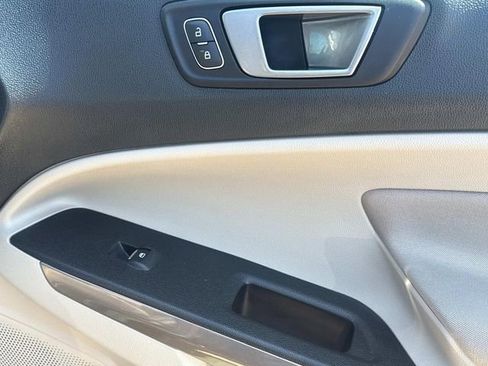 Used 2021 Ford EcoSport SE w/ SE Convenience Package FWD image 20