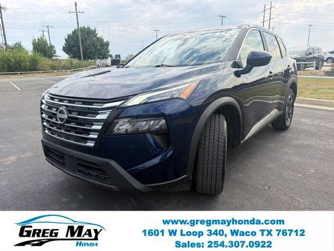 Used 2025 Nissan Rogue SV AWD/4WD image 8