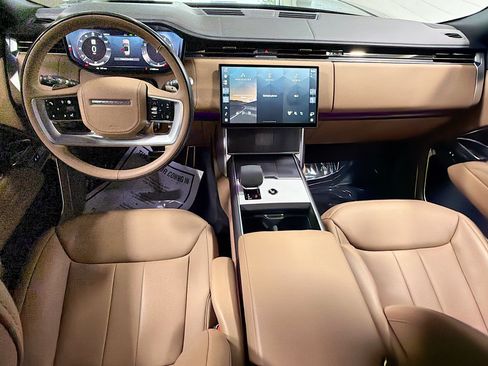 Used 2025 Land Rover Range Rover Autobiography AWD/4WD image 17