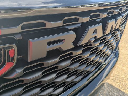 New 2026 RAM 1500 Express image 24