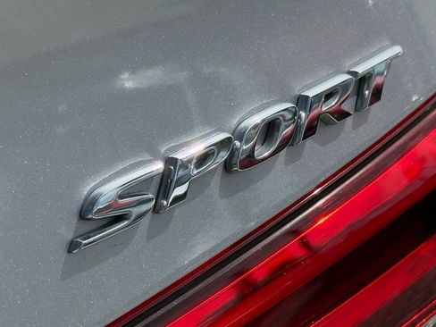 Used 2023 Honda Civic Sport image 18