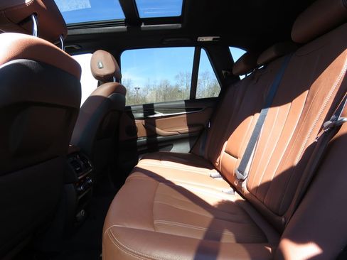 Used 2017 BMW X5 xDrive40e image 20