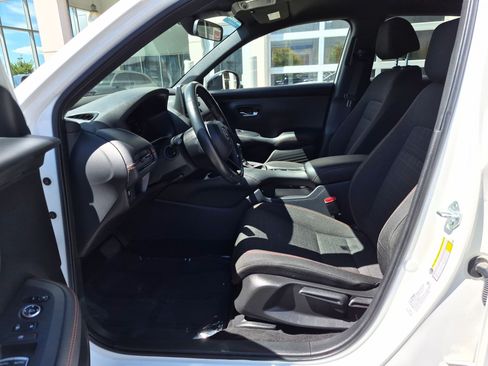 Used 2023 Honda HR-V Sport image 16